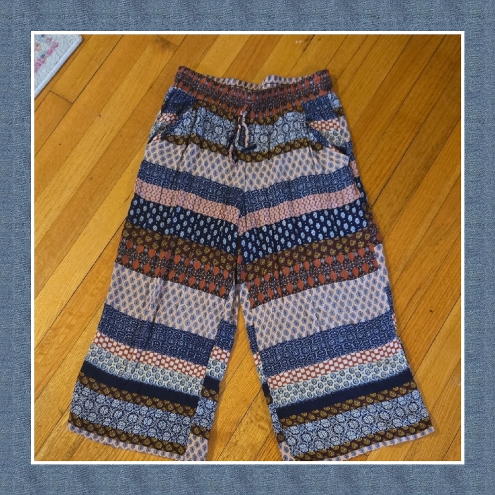 Gauze Flowy Ankle Pants